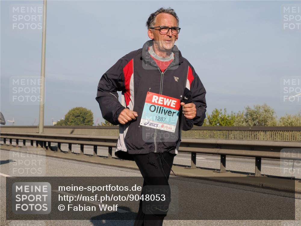 03.10.2025 - Köhlbrandbrückenlauf Fabian Wolf http://msf.ph/oto/9048053 03.10.2025 10:00:10 Position 3 1287 meine-sportfotos.de