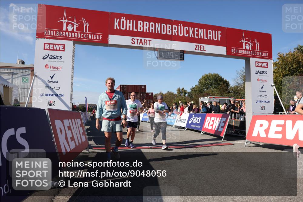 03.10.2025 - Köhlbrandbrückenlauf Lena Gebhardt http://msf.ph/oto/9048056 03.10.2025 13:19:57 Ziel 4376, 4433, 4539, 4721, 5059, 5656, 5657, 5658, 5704, 5841, 6068, 6414, 6567, 6568, 6660, 6663, 6730 meine-sportfotos.de