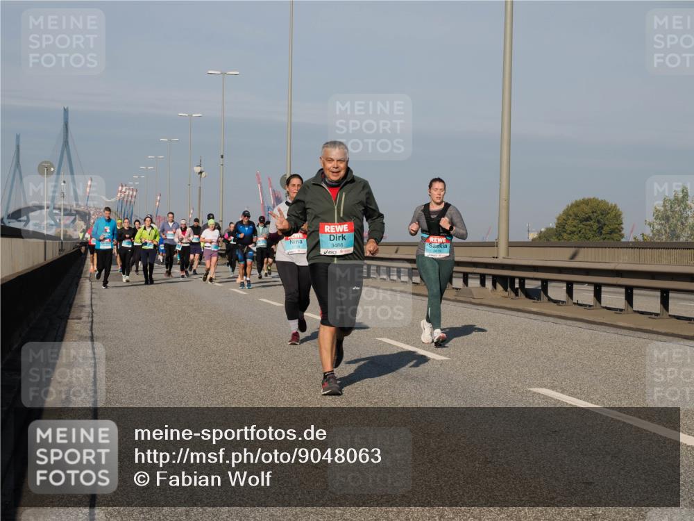03.10.2025 - Köhlbrandbrückenlauf Fabian Wolf http://msf.ph/oto/9048063 03.10.2025 10:00:11 Position 3 3488 meine-sportfotos.de