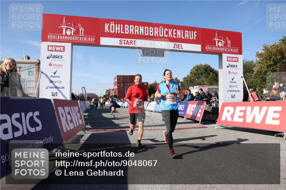 03.10.2025 - Köhlbrandbrückenlauf Lena Gebhardt http://msf.ph/oto/9048067 03.10.2025 13:03:52 Ziel 4063, 4127, 4274, 4322, 4349, 5098, 5414, 5447, 5639, 5950, 6315, 6341, 6392, 6706 meine-sportfotos.de