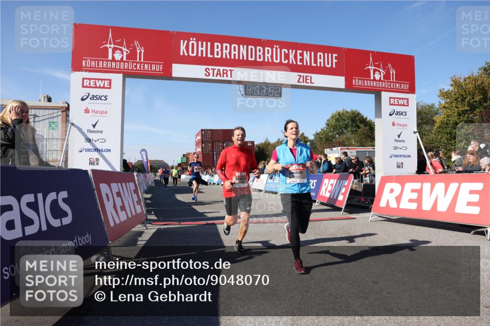 03.10.2025 - Köhlbrandbrückenlauf Lena Gebhardt http://msf.ph/oto/9048070 03.10.2025 13:03:52 Ziel 4063, 4127, 4274, 4322, 4349, 5098, 5414, 5447, 5639, 5950, 6315, 6341, 6392, 6706 meine-sportfotos.de