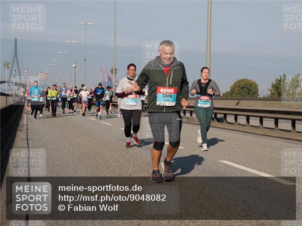 03.10.2025 - Köhlbrandbrückenlauf Fabian Wolf http://msf.ph/oto/9048082 03.10.2025 10:00:12 Position 3 3488, 1719, 2678 meine-sportfotos.de