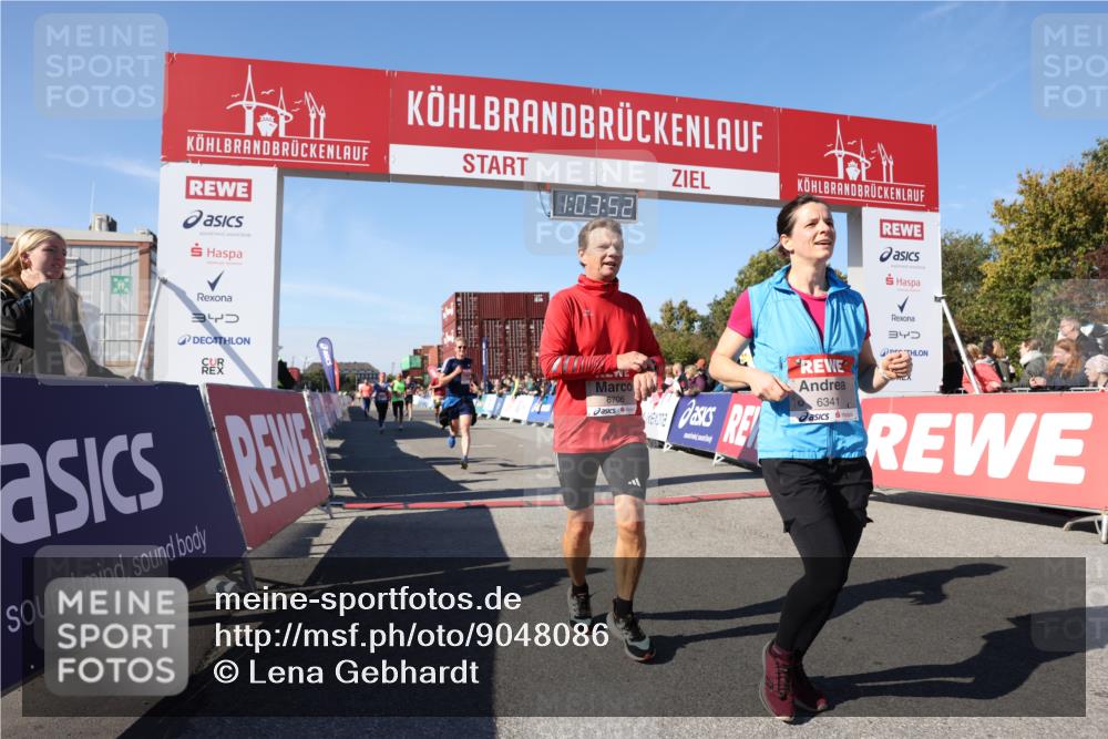 03.10.2025 - Köhlbrandbrückenlauf Lena Gebhardt http://msf.ph/oto/9048086 03.10.2025 13:03:53 Ziel 4127, 4274, 4322, 4349, 5098, 5414, 5447, 5639, 5950, 6315, 6341, 6392, 6706 meine-sportfotos.de