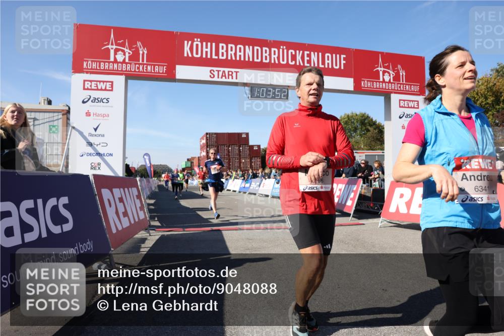 03.10.2025 - Köhlbrandbrückenlauf Lena Gebhardt http://msf.ph/oto/9048088 03.10.2025 13:03:53 Ziel 4127, 4274, 4322, 4349, 5098, 5414, 5447, 5639, 5950, 6315, 6341, 6392, 6706 meine-sportfotos.de