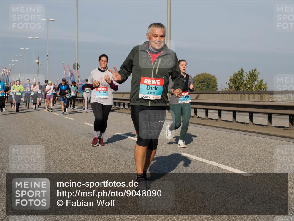 03.10.2025 - Köhlbrandbrückenlauf Fabian Wolf http://msf.ph/oto/9048090 03.10.2025 10:00:12 Position 3 1719, 3488, 2678 meine-sportfotos.de