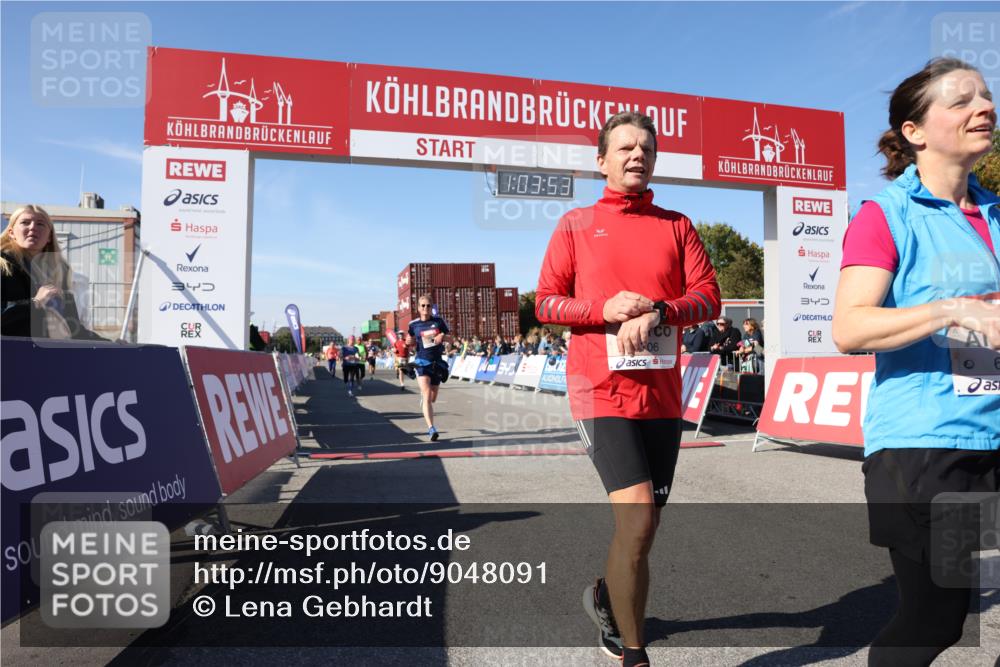 03.10.2025 - Köhlbrandbrückenlauf Lena Gebhardt http://msf.ph/oto/9048091 03.10.2025 13:03:53 Ziel 4127, 4274, 4322, 4349, 5098, 5414, 5447, 5639, 5950, 6315, 6341, 6392, 6706 meine-sportfotos.de
