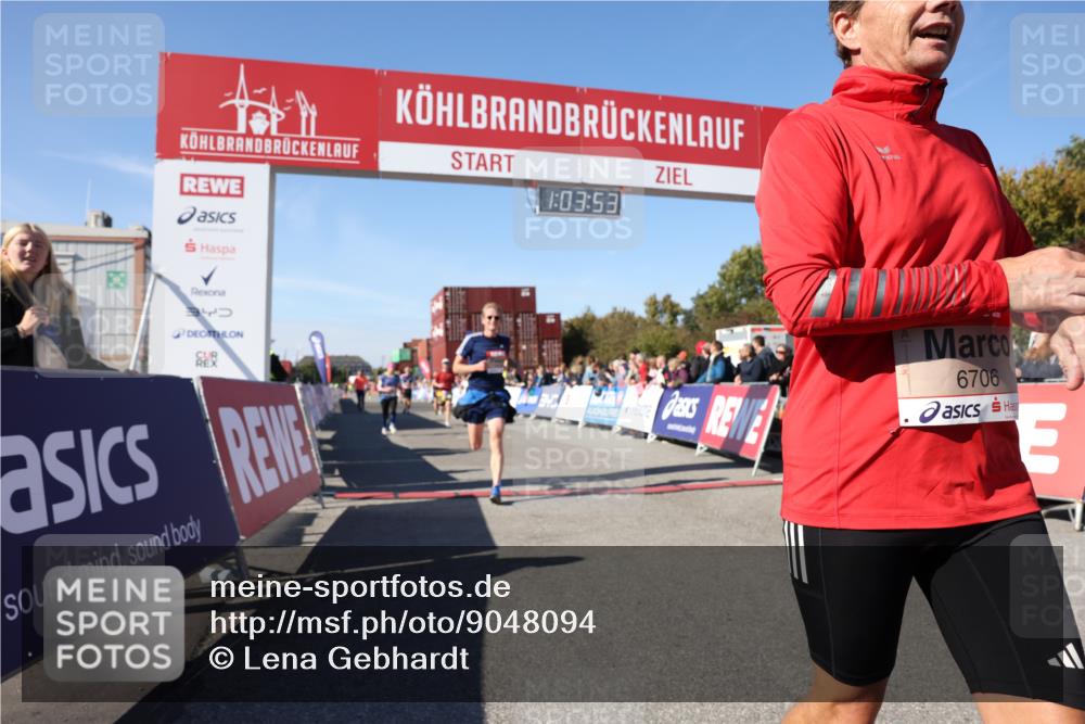 03.10.2025 - Köhlbrandbrückenlauf Lena Gebhardt http://msf.ph/oto/9048094 03.10.2025 13:03:53 Ziel 4127, 4274, 4322, 4349, 5098, 5414, 5447, 5639, 5950, 6315, 6341, 6392, 6706 meine-sportfotos.de