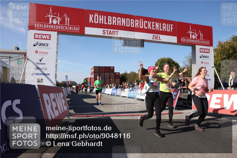 03.10.2025 - Köhlbrandbrückenlauf Lena Gebhardt http://msf.ph/oto/9048116 03.10.2025 13:19:59 Ziel 4376, 4433, 4539, 4721, 5037, 5059, 5175, 5656, 5657, 5658, 5704, 5841, 6068, 6414, 6567, 6568, 6649, 6663 meine-sportfotos.de