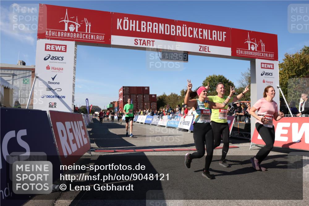 03.10.2025 - Köhlbrandbrückenlauf Lena Gebhardt http://msf.ph/oto/9048121 03.10.2025 13:19:59 Ziel 4376, 4433, 4539, 4721, 5037, 5059, 5175, 5656, 5657, 5658, 5704, 5841, 6068, 6414, 6567, 6568, 6649, 6663 meine-sportfotos.de