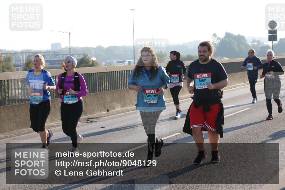03.10.2025 - Köhlbrandbrückenlauf Lena Gebhardt http://msf.ph/oto/9048129 03.10.2025 09:30:17 Position 1 2520, 2531, 2178, 2179 meine-sportfotos.de