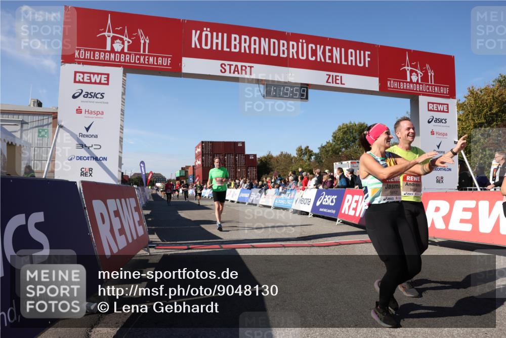 03.10.2025 - Köhlbrandbrückenlauf Lena Gebhardt http://msf.ph/oto/9048130 03.10.2025 13:20:00 Ziel 4376, 4433, 4539, 4721, 5037, 5059, 5175, 5328, 5656, 5657, 5658, 5704, 5841, 6068, 6414, 6567, 6568, 6649, 6663 meine-sportfotos.de