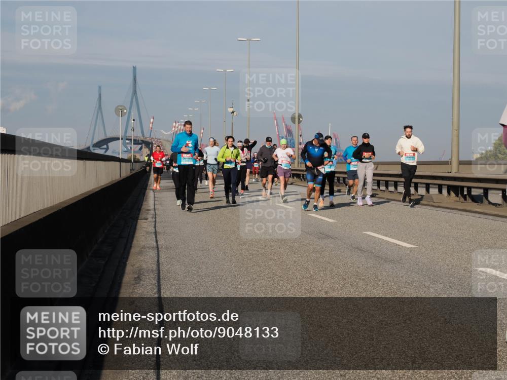 03.10.2025 - Köhlbrandbrückenlauf Fabian Wolf http://msf.ph/oto/9048133 03.10.2025 10:00:15 Position 3  meine-sportfotos.de