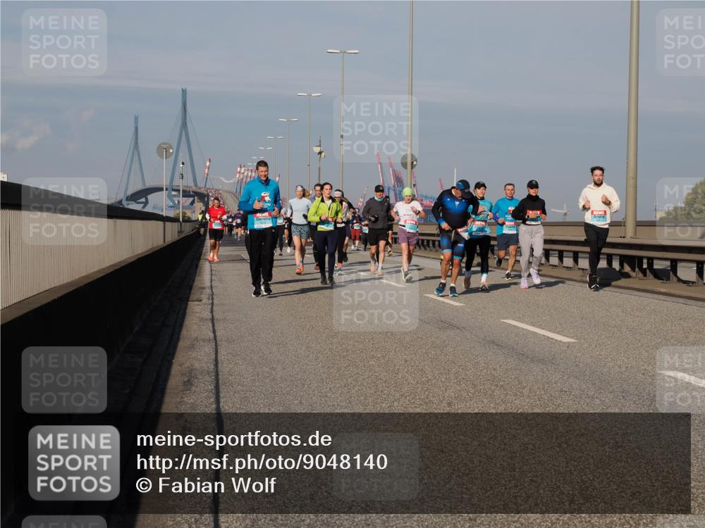 03.10.2025 - Köhlbrandbrückenlauf Fabian Wolf http://msf.ph/oto/9048140 03.10.2025 10:00:15 Position 3  meine-sportfotos.de