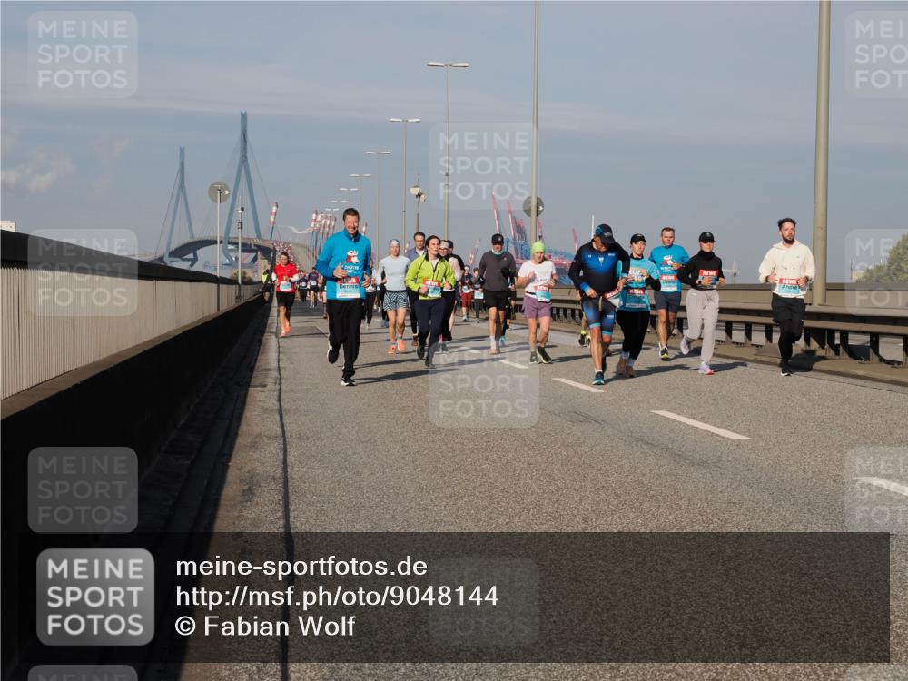 03.10.2025 - Köhlbrandbrückenlauf Fabian Wolf http://msf.ph/oto/9048144 03.10.2025 10:00:15 Position 3  meine-sportfotos.de