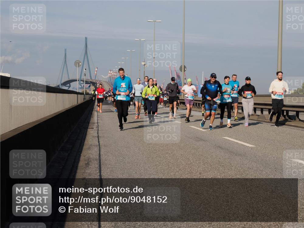 03.10.2025 - Köhlbrandbrückenlauf Fabian Wolf http://msf.ph/oto/9048152 03.10.2025 10:00:16 Position 3  meine-sportfotos.de