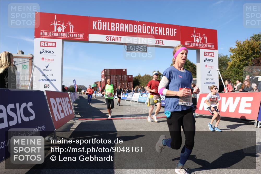 03.10.2025 - Köhlbrandbrückenlauf Lena Gebhardt http://msf.ph/oto/9048161 03.10.2025 13:03:57 Ziel 4056, 4127, 4322, 4349, 5098, 5414, 5447, 5950, 5958, 6315, 6341, 6392, 6706 meine-sportfotos.de