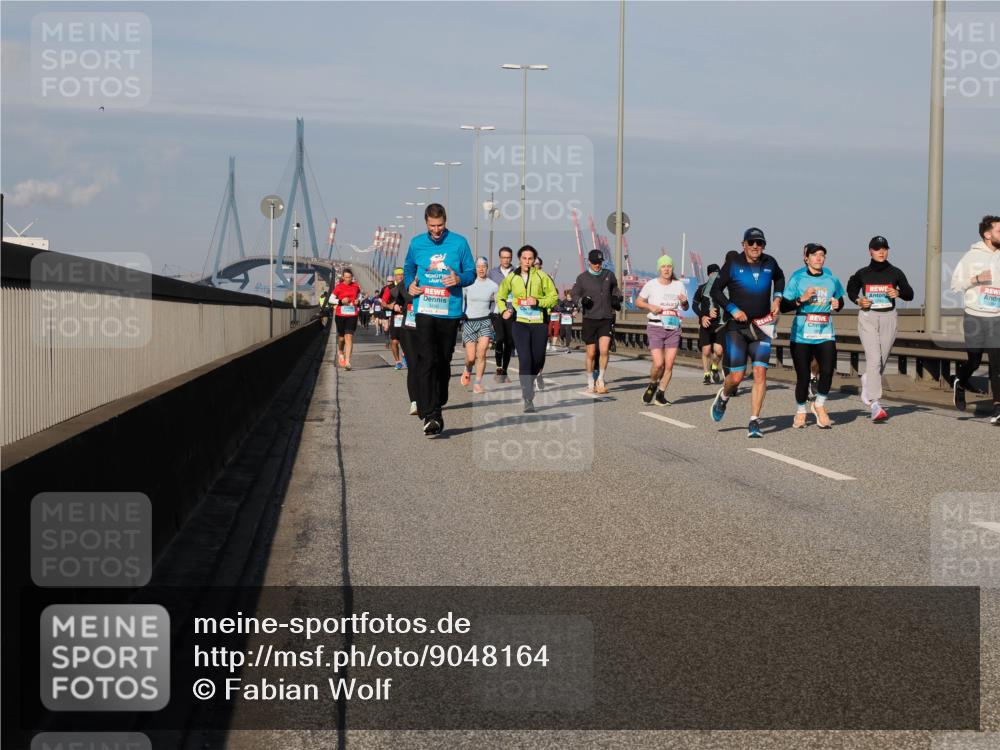 03.10.2025 - Köhlbrandbrückenlauf Fabian Wolf http://msf.ph/oto/9048164 03.10.2025 10:00:16 Position 3  meine-sportfotos.de