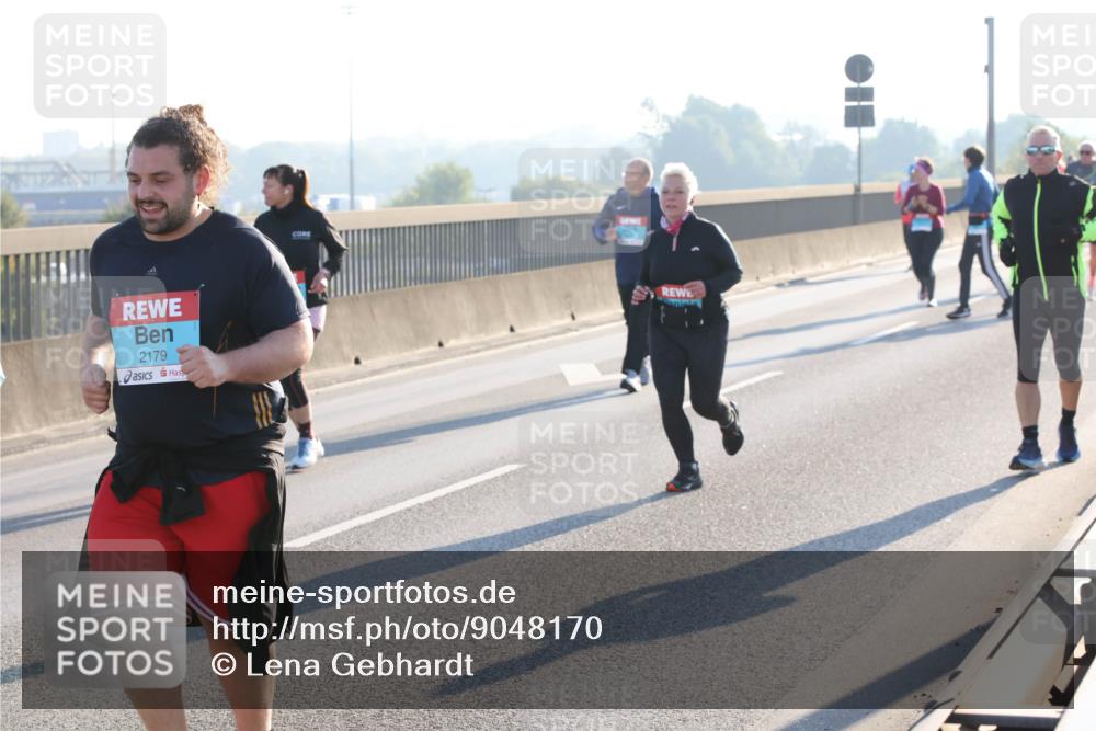 03.10.2025 - Köhlbrandbrückenlauf Lena Gebhardt http://msf.ph/oto/9048170 03.10.2025 09:30:19 Position 1 2179 meine-sportfotos.de