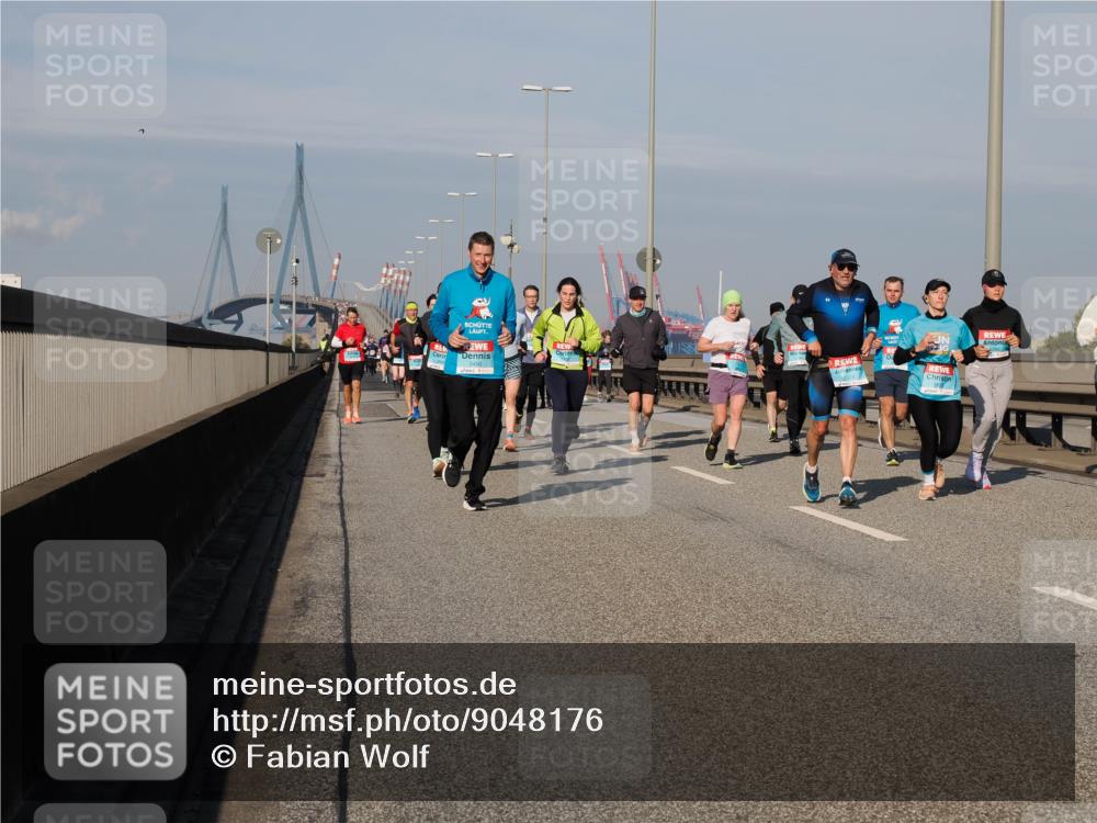 03.10.2025 - Köhlbrandbrückenlauf Fabian Wolf http://msf.ph/oto/9048176 03.10.2025 10:00:17 Position 3  meine-sportfotos.de