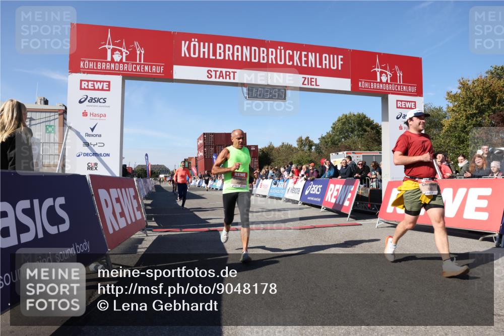 03.10.2025 - Köhlbrandbrückenlauf Lena Gebhardt http://msf.ph/oto/9048178 03.10.2025 13:03:58 Ziel 4056, 4127, 4349, 4372, 5098, 5414, 5447, 5950, 5958, 6315, 6341, 6392, 6706 meine-sportfotos.de