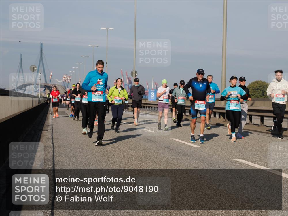 03.10.2025 - Köhlbrandbrückenlauf Fabian Wolf http://msf.ph/oto/9048190 03.10.2025 10:00:18 Position 3 2974, 2254 meine-sportfotos.de