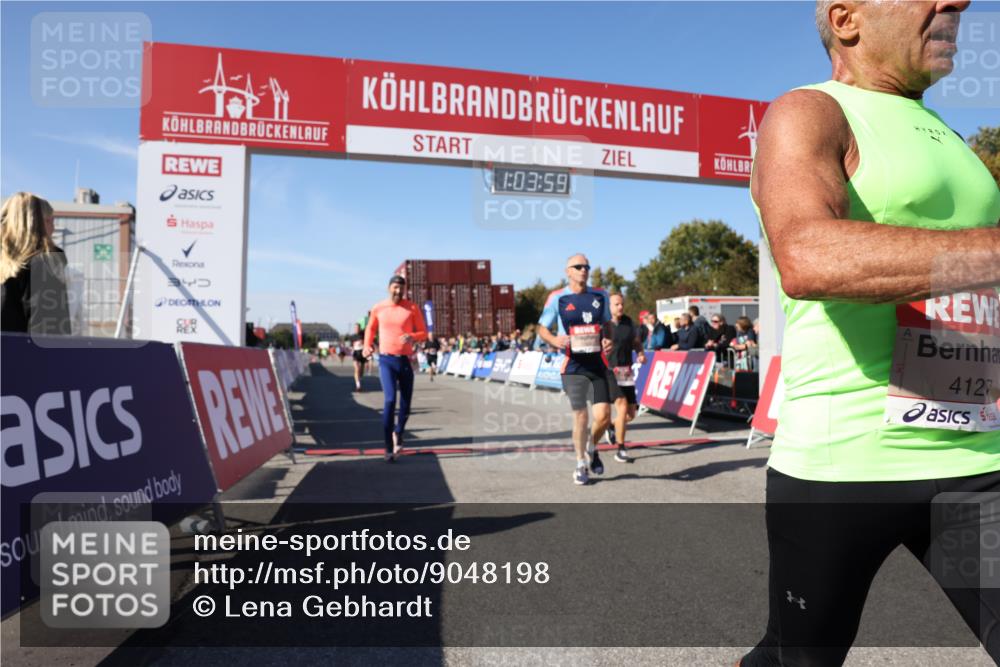 03.10.2025 - Köhlbrandbrückenlauf Lena Gebhardt http://msf.ph/oto/9048198 03.10.2025 13:03:59 Ziel 4056, 4127, 4349, 4372, 4480, 5098, 5414, 5447, 5950, 5958, 6315, 6341, 6392, 6706 meine-sportfotos.de