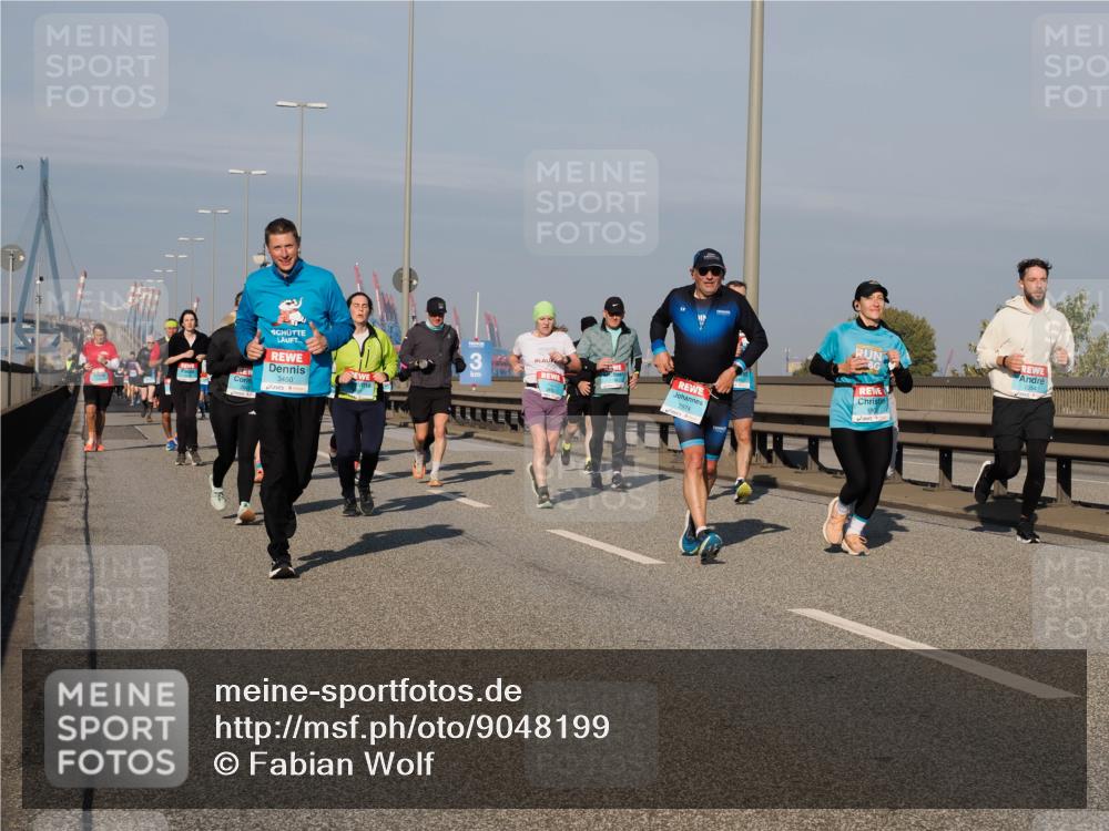 03.10.2025 - Köhlbrandbrückenlauf Fabian Wolf http://msf.ph/oto/9048199 03.10.2025 10:00:18 Position 3 3450, 2974, 2254 meine-sportfotos.de