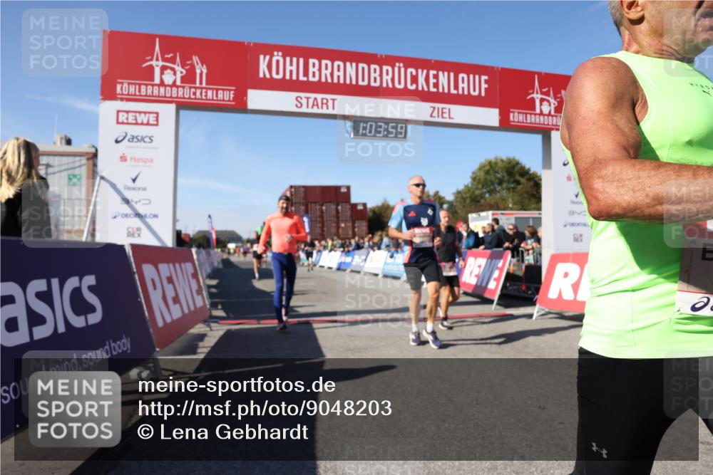 03.10.2025 - Köhlbrandbrückenlauf Lena Gebhardt http://msf.ph/oto/9048203 03.10.2025 13:03:59 Ziel 4056, 4127, 4349, 4372, 4480, 5098, 5414, 5447, 5950, 5958, 6315, 6341, 6392, 6706 meine-sportfotos.de
