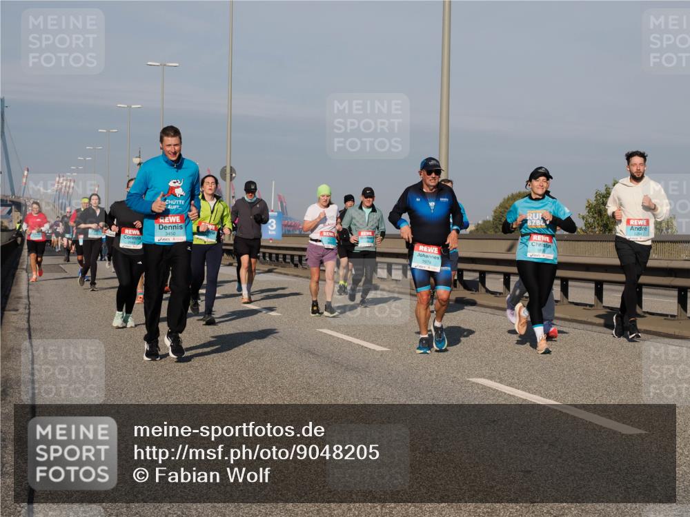 03.10.2025 - Köhlbrandbrückenlauf Fabian Wolf http://msf.ph/oto/9048205 03.10.2025 10:00:18 Position 3 2641, 3450, 3, 2974, 1903 meine-sportfotos.de