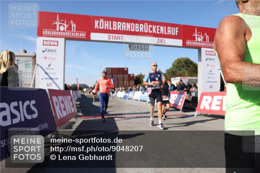 03.10.2025 - Köhlbrandbrückenlauf Lena Gebhardt http://msf.ph/oto/9048207 03.10.2025 13:03:59 Ziel 4056, 4127, 4349, 4372, 4480, 5098, 5414, 5447, 5950, 5958, 6315, 6341, 6392, 6706 meine-sportfotos.de