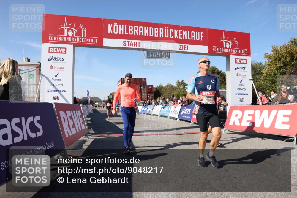 03.10.2025 - Köhlbrandbrückenlauf Lena Gebhardt http://msf.ph/oto/9048217 03.10.2025 13:04:00 Ziel 4056, 4127, 4349, 4372, 4480, 5098, 5414, 5447, 5950, 5958, 6315, 6341, 6392, 6706 meine-sportfotos.de