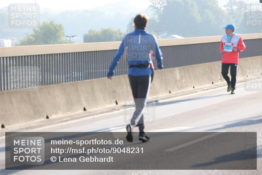 03.10.2025 - Köhlbrandbrückenlauf Lena Gebhardt http://msf.ph/oto/9048231 03.10.2025 09:30:23 Position 1  meine-sportfotos.de