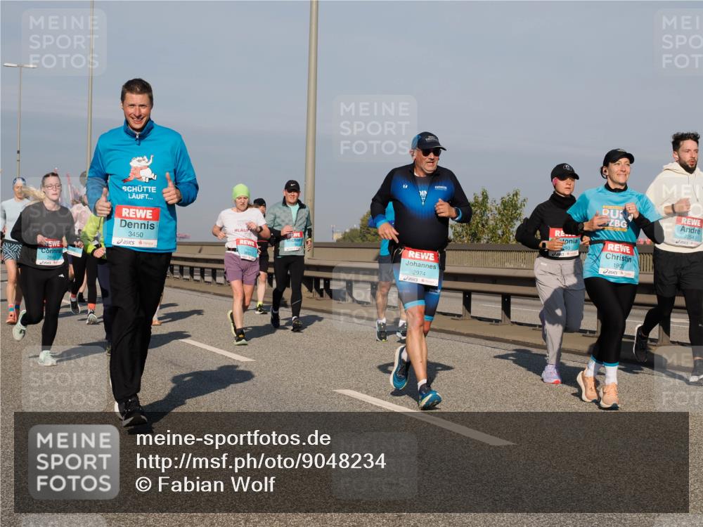 03.10.2025 - Köhlbrandbrückenlauf Fabian Wolf http://msf.ph/oto/9048234 03.10.2025 10:00:19 Position 3 3450, 3833, 2974, 1903, 2254 meine-sportfotos.de