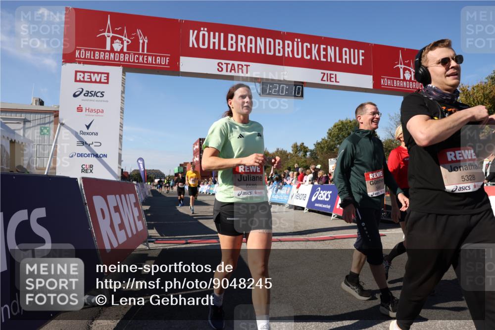 03.10.2025 - Köhlbrandbrückenlauf Lena Gebhardt http://msf.ph/oto/9048245 03.10.2025 13:20:11 Ziel 4397, 4402, 4433, 4565, 4779, 4994, 5037, 5175, 5328, 5456, 5481, 5683, 6589, 6649 meine-sportfotos.de