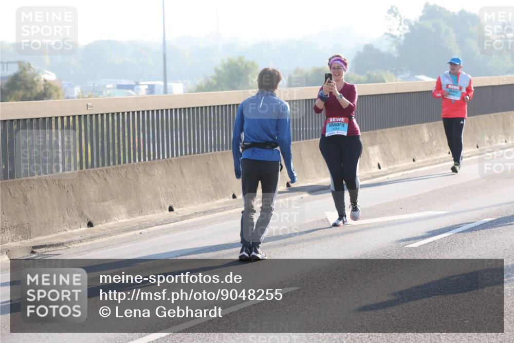 03.10.2025 - Köhlbrandbrückenlauf Lena Gebhardt http://msf.ph/oto/9048255 03.10.2025 09:30:24 Position 1 3284 meine-sportfotos.de