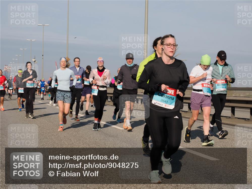 03.10.2025 - Köhlbrandbrückenlauf Fabian Wolf http://msf.ph/oto/9048275 03.10.2025 10:00:22 Position 3 2641, 794 meine-sportfotos.de