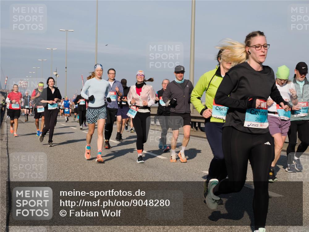 03.10.2025 - Köhlbrandbrückenlauf Fabian Wolf http://msf.ph/oto/9048280 03.10.2025 10:00:22 Position 3 1932, 1792, 2641, 3833 meine-sportfotos.de