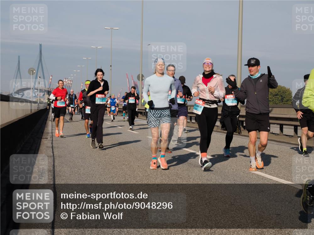 03.10.2025 - Köhlbrandbrückenlauf Fabian Wolf http://msf.ph/oto/9048296 03.10.2025 10:00:23 Position 3 1932, 2789 meine-sportfotos.de