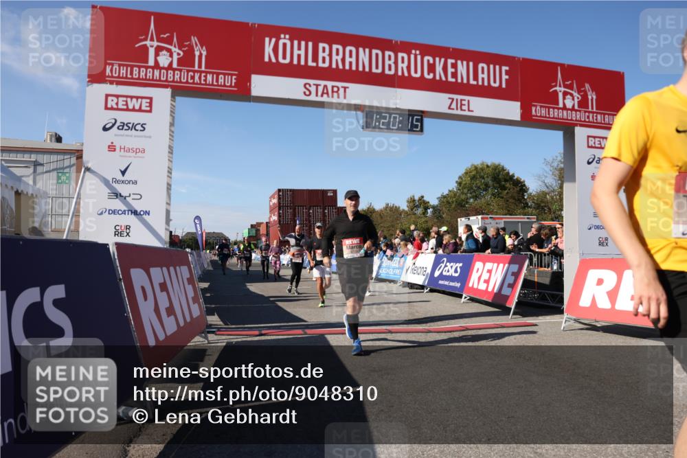 03.10.2025 - Köhlbrandbrückenlauf Lena Gebhardt http://msf.ph/oto/9048310 03.10.2025 13:20:15 Ziel 4397, 4402, 4565, 4779, 4994, 5037, 5144, 5160, 5328, 5456, 5481, 5672, 5683, 5850, 6035, 6136, 6589 meine-sportfotos.de