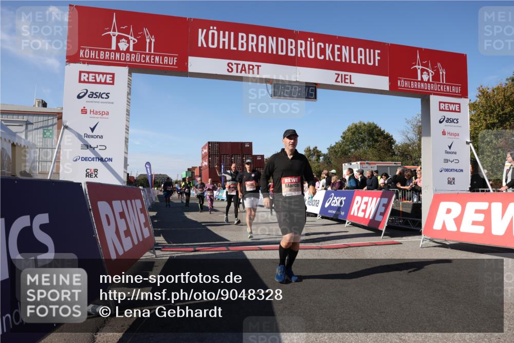 03.10.2025 - Köhlbrandbrückenlauf Lena Gebhardt http://msf.ph/oto/9048328 03.10.2025 13:20:16 Ziel 4397, 4402, 4565, 4571, 4779, 4994, 5144, 5160, 5328, 5456, 5481, 5672, 5683, 5850, 6035, 6136, 6589 meine-sportfotos.de