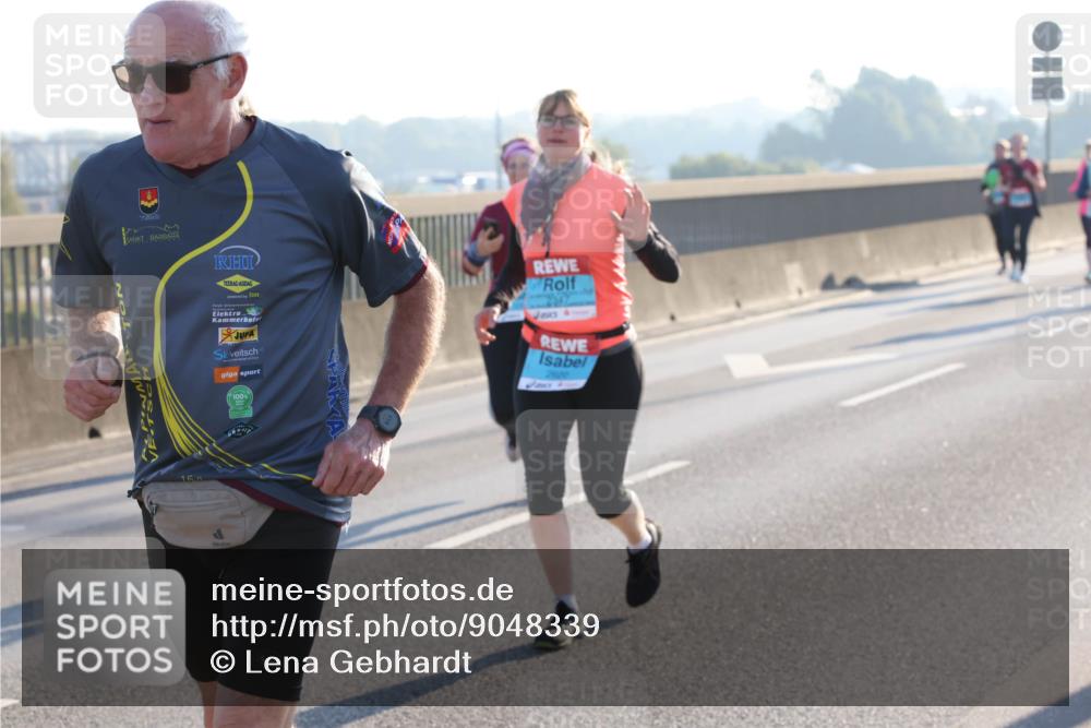 03.10.2025 - Köhlbrandbrückenlauf Lena Gebhardt http://msf.ph/oto/9048339 03.10.2025 09:30:31 Position 1 160, 100, 2620 meine-sportfotos.de