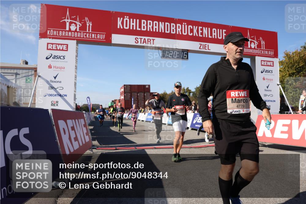 03.10.2025 - Köhlbrandbrückenlauf Lena Gebhardt http://msf.ph/oto/9048344 03.10.2025 13:20:17 Ziel 4397, 4402, 4565, 4571, 4779, 4994, 5144, 5160, 5456, 5481, 5672, 5683, 5850, 6035, 6136, 6589 meine-sportfotos.de