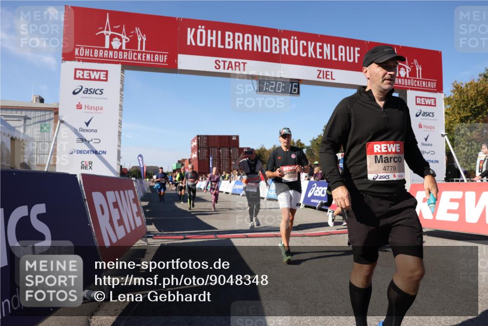 03.10.2025 - Köhlbrandbrückenlauf Lena Gebhardt http://msf.ph/oto/9048348 03.10.2025 13:20:17 Ziel 4397, 4402, 4565, 4571, 4779, 4994, 5144, 5160, 5456, 5481, 5672, 5683, 5850, 6035, 6136, 6589 meine-sportfotos.de