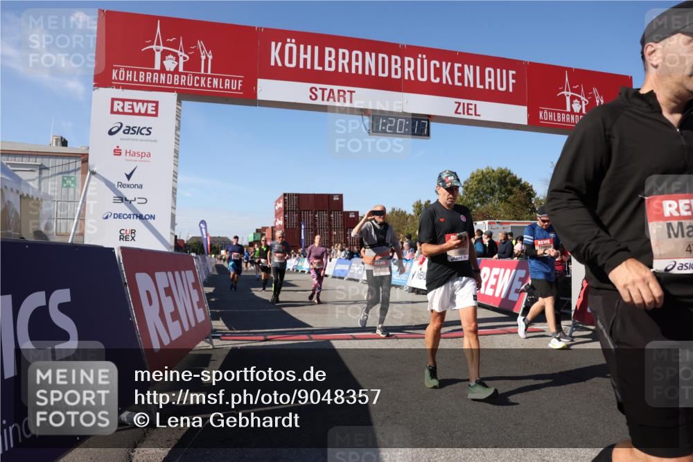 03.10.2025 - Köhlbrandbrückenlauf Lena Gebhardt http://msf.ph/oto/9048357 03.10.2025 13:20:17 Ziel 4397, 4402, 4565, 4571, 4779, 4994, 5144, 5160, 5456, 5481, 5672, 5683, 5850, 6035, 6136, 6589 meine-sportfotos.de