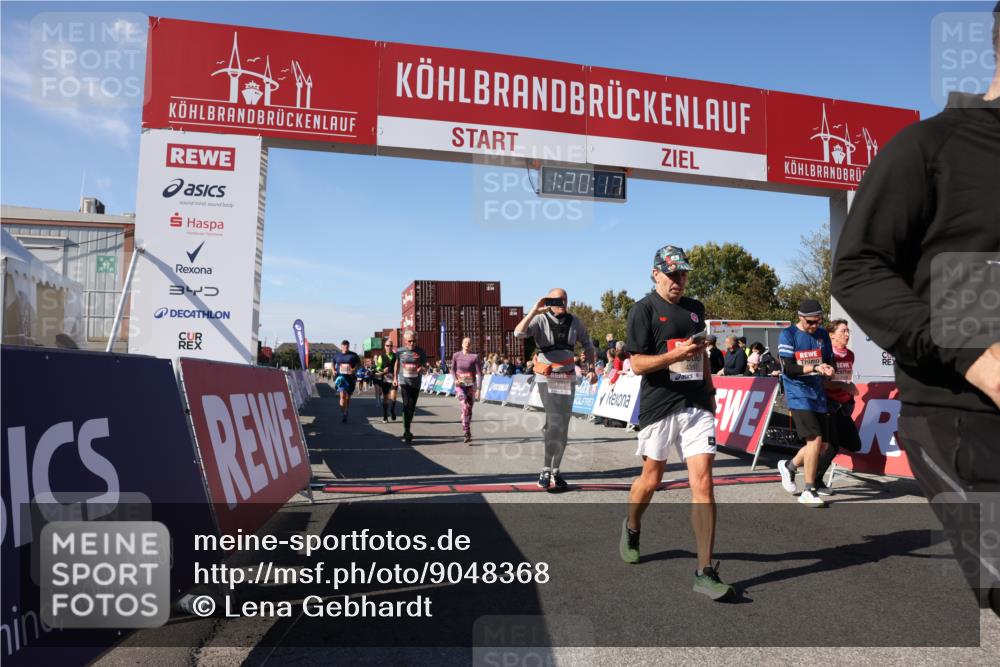 03.10.2025 - Köhlbrandbrückenlauf Lena Gebhardt http://msf.ph/oto/9048368 03.10.2025 13:20:17 Ziel 4397, 4402, 4565, 4571, 4779, 4994, 5144, 5160, 5456, 5481, 5672, 5683, 5850, 6035, 6136, 6589 meine-sportfotos.de
