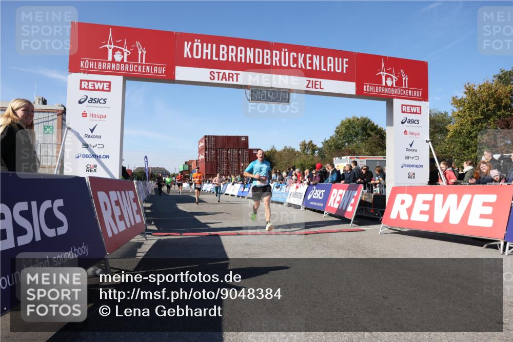03.10.2025 - Köhlbrandbrückenlauf Lena Gebhardt http://msf.ph/oto/9048384 03.10.2025 13:04:15 Ziel 4480, 5055, 5721, 6038, 6250, 6251, 6523, 6724 meine-sportfotos.de