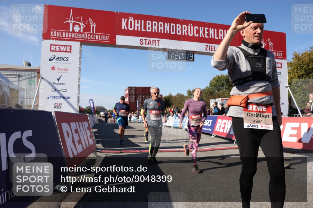 03.10.2025 - Köhlbrandbrückenlauf Lena Gebhardt http://msf.ph/oto/9048399 03.10.2025 13:20:19 Ziel 4397, 4402, 4565, 4571, 4779, 4994, 5144, 5160, 5208, 5672, 5683, 5790, 5850, 6035, 6136 meine-sportfotos.de