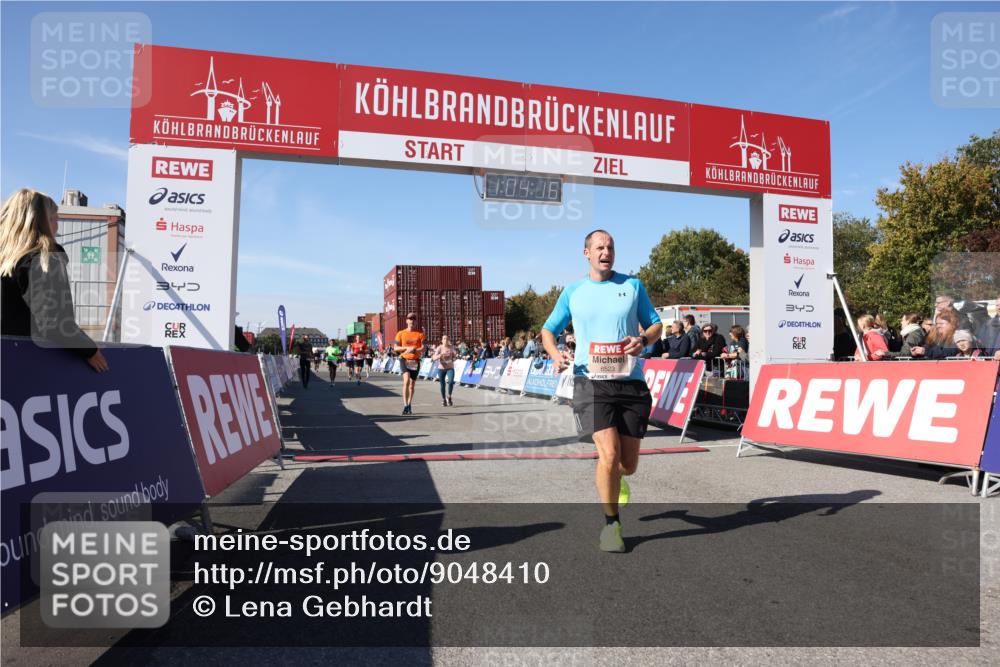 03.10.2025 - Köhlbrandbrückenlauf Lena Gebhardt http://msf.ph/oto/9048410 03.10.2025 13:04:16 Ziel 4494, 5055, 5721, 6038, 6250, 6251, 6523, 6724 meine-sportfotos.de
