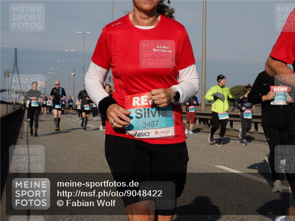 03.10.2025 - Köhlbrandbrückenlauf Fabian Wolf http://msf.ph/oto/9048422 03.10.2025 10:00:29 Position 3 3487, 3557 meine-sportfotos.de