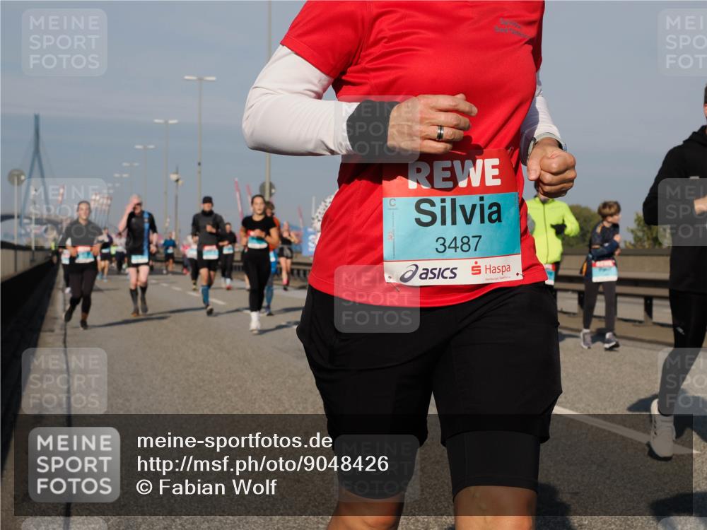 03.10.2025 - Köhlbrandbrückenlauf Fabian Wolf http://msf.ph/oto/9048426 03.10.2025 10:00:29 Position 3 3487 meine-sportfotos.de